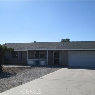 12828 Algonquin Rd, Apple Valley, CA 92308