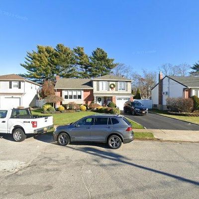 1287 N Pierce Ave, North Bellmore, NY 11710