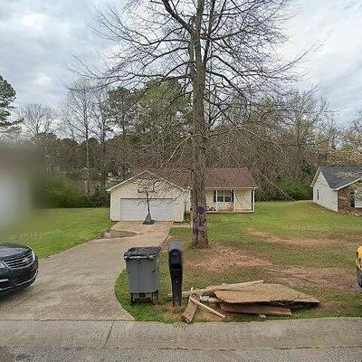 129 Woodridge Cir, Lagrange, GA 30241