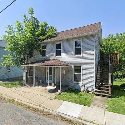 13 E Grand St, Hampton, NJ 08827