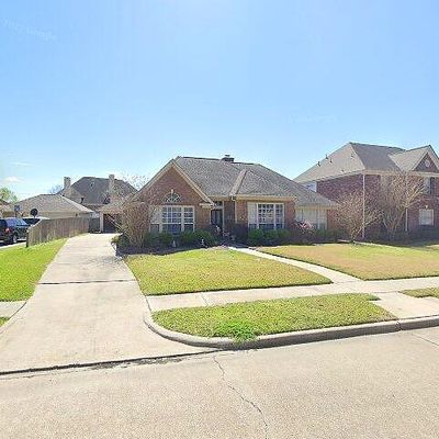 13107 Walnut Lake Rd, Houston, TX 77065