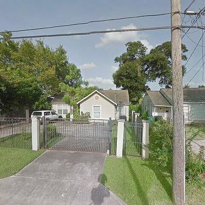 1311 Des Jardines St, Houston, TX 77023