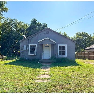 1312 S Grand Ave, Gainesville, TX 76240