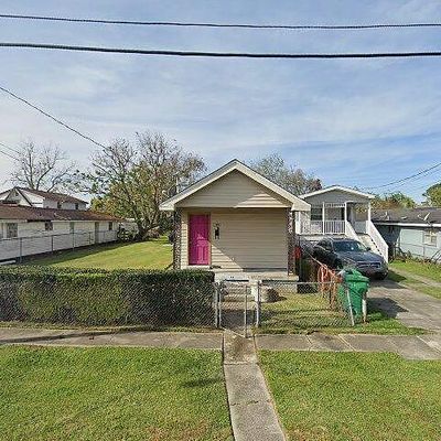 1331 Theard St, Gretna, LA 70053