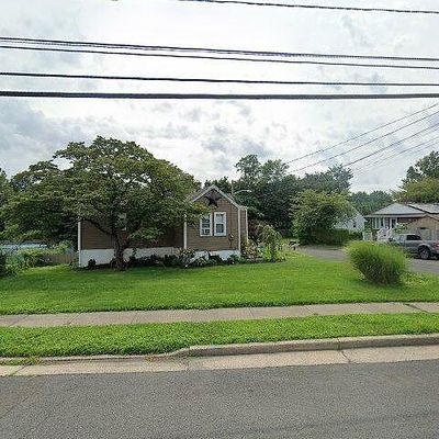 134 E Camplain Rd, Manville, NJ 08835