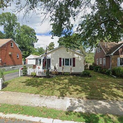 134 Locust Ave W, Hamilton, NJ 08610