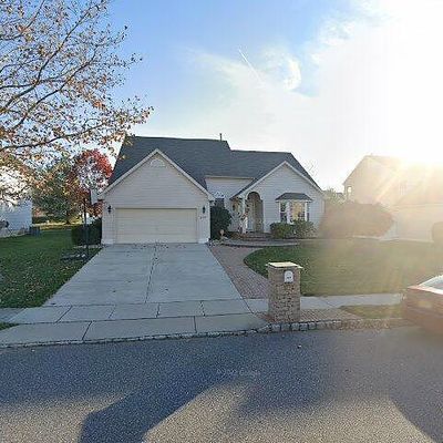 135 Betsy Ross Way, Woodbury, NJ 08096