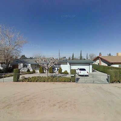 16320 Live Oak St, Hesperia, CA 92345