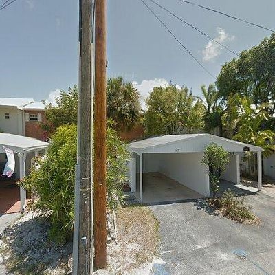 17 Middlesex Dr, Wilton Manors, FL 33305