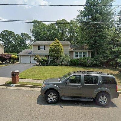 17 Markham Dr, Morganville, NJ 07751