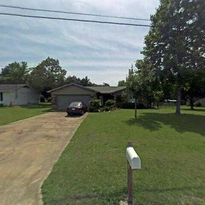 1717 Mauvilla Dr, Demopolis, AL 36732