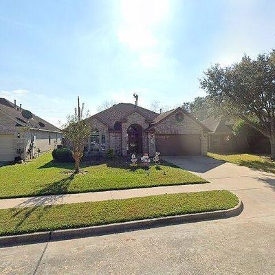 1806 Tynemouth Dr, Pasadena, TX 77504