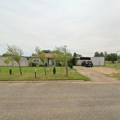 1826 Avenue I, Levelland, TX 79336