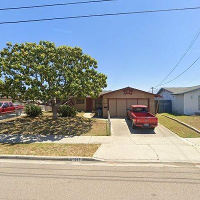 1547 Folkestone St, Spring Valley, CA 91977