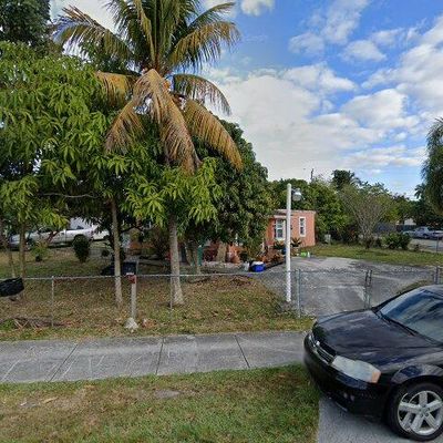 15501 Garfield Dr, Homestead, FL 33033