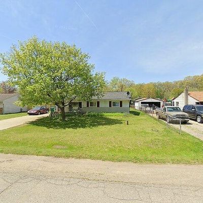 1558 Michael St, Ortonville, MI 48462