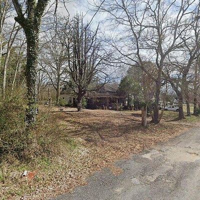 157 Slaughter Ave, Camp Hill, AL 36850