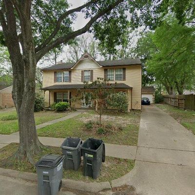 15831 Maple Manor Dr, Houston, TX 77095