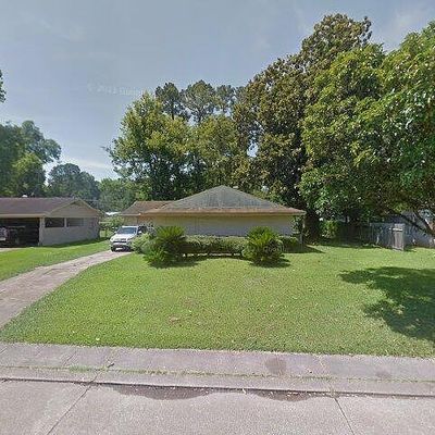 1608 Plantation Dr, Alexandria, LA 71301