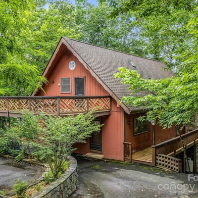 161 Summit Ct, Lake Lure, NC 28746