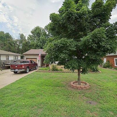 1617 Hudson Dr, Ponca City, OK 74601