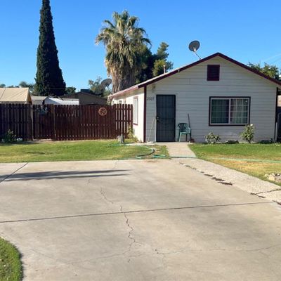 2003 Larcus Ave, Bakersfield, CA 93307