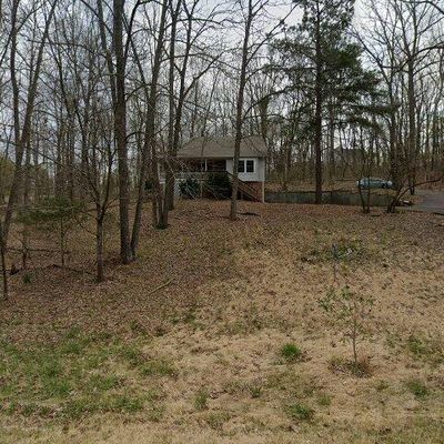 201 Brady Dr, Dickson, TN 37055