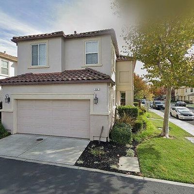 201 Moscato Ct, Vacaville, CA 95687