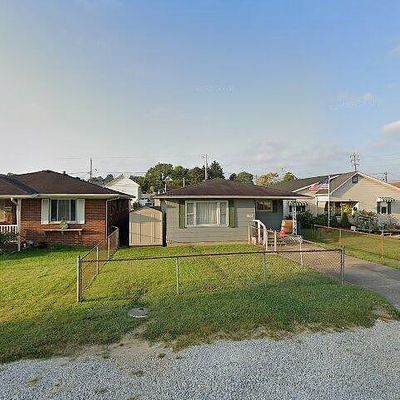 2010 Walnut St, Kenova, WV 25530