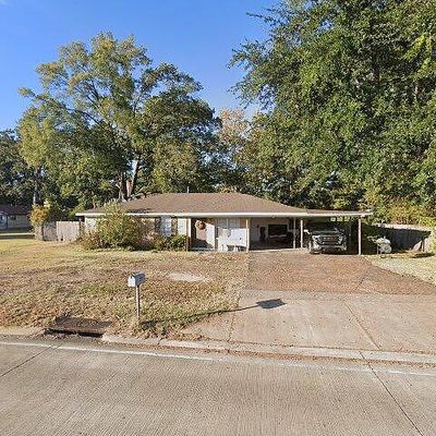 202 Finks Hideaway Rd, Monroe, LA 71203