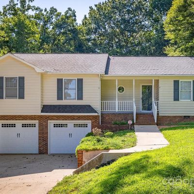 202 New Orleans Blvd, Morganton, NC 28655