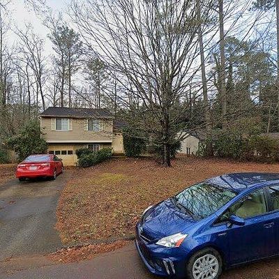 202 Streamside Dr, Roswell, GA 30076