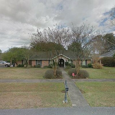 204 Bayside Dr, Lafayette, LA 70508