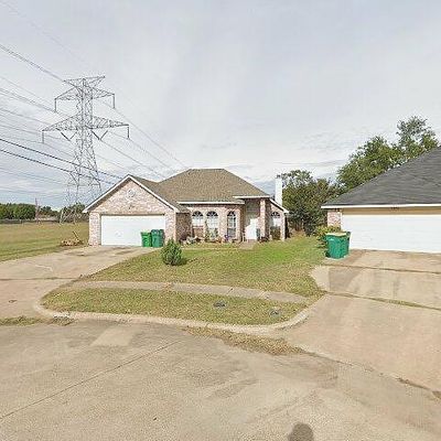 205 Victoria Dr, Glenn Heights, TX 75154