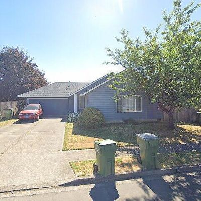 206 S Meredith Dr, Newberg, OR 97132