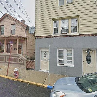 207 Cliff St, Cliffside Park, NJ 07010