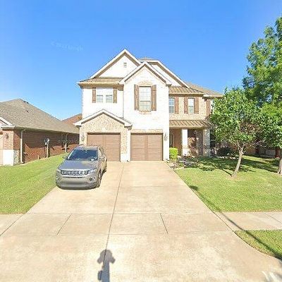 207 Moonlight Dr, Euless, TX 76039