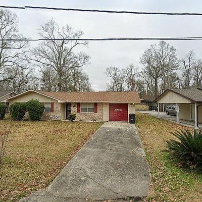 207 Woodland Dr, Donaldsonville, LA 70346