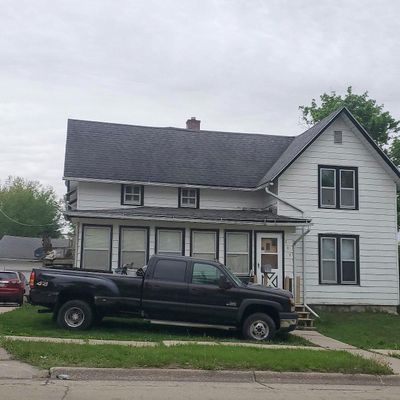 209 W Summit St, Maquoketa, IA 52060