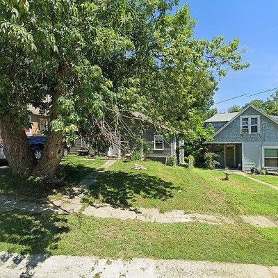 211 N Crysler Ave, Independence, MO 64050