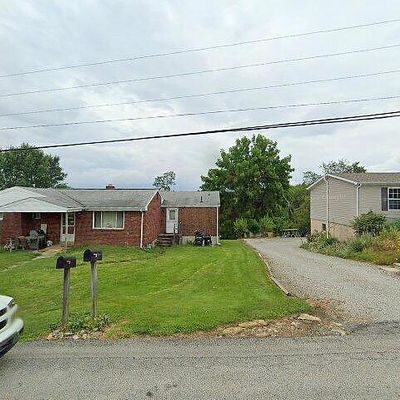 212 Circle Dr, Elizabeth, PA 15037