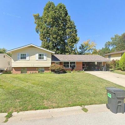 212 Merriweather Ln, Fairview Heights, IL 62208