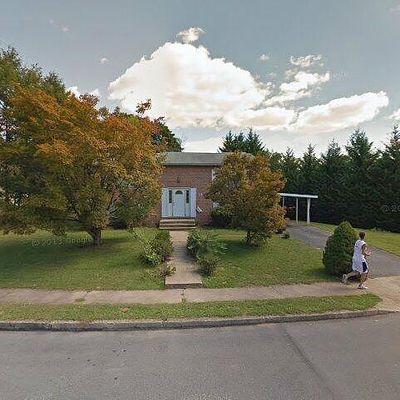 19 Edgelea Dr, Chambersburg, PA 17201