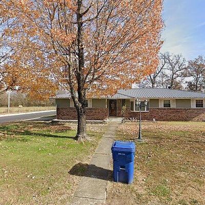 1904 Donna Cir, Lebanon, MO 65536