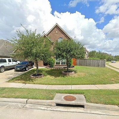 1912 Sunset Springs Dr, Pearland, TX 77584