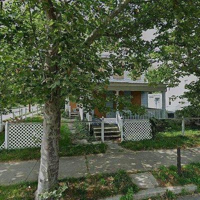 2 E Mcneal St, Millville, NJ 08332