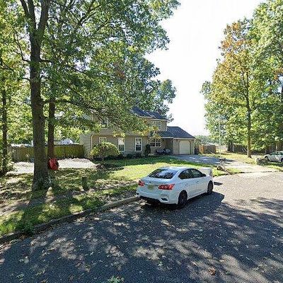 2 Dove Ct, Sicklerville, NJ 08081