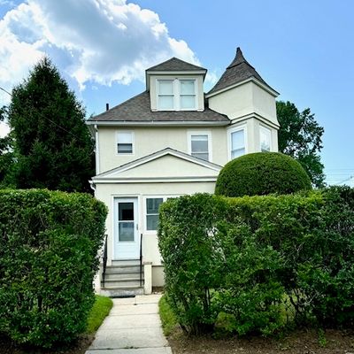 2 Hawkins Ave, Norwalk, CT 06855