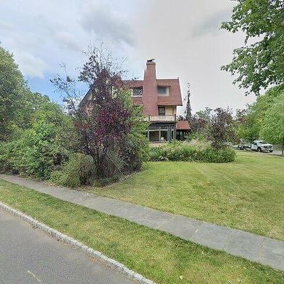 2 Russell Ter, Montclair, NJ 07042