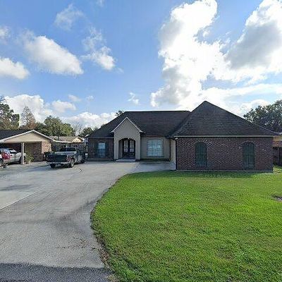 2384 Saint Mark Ct, Donaldsonville, LA 70346